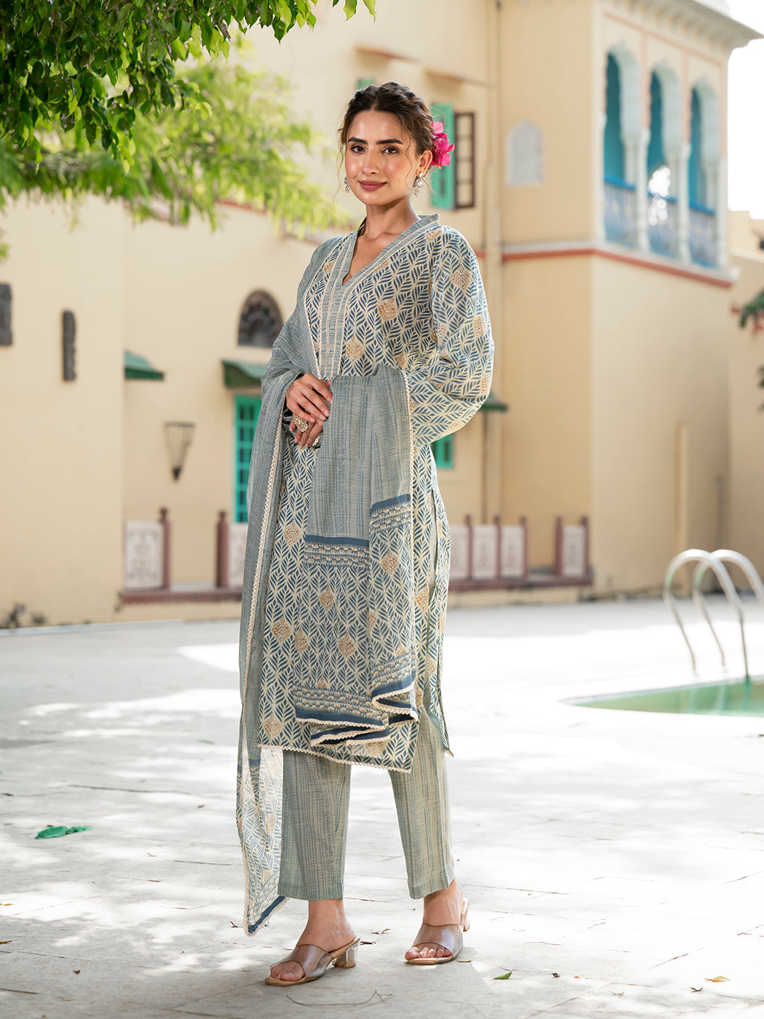Noe Velarro Grey Floral Print Pure Cotton Straight Kurta & Trouser with Dupatta
