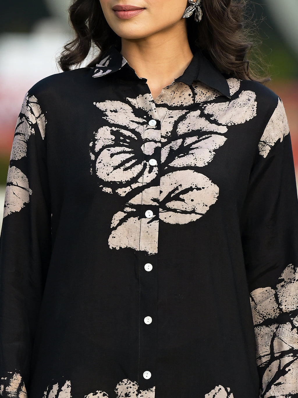 Noe Velarro Black Hand Painted Women Muslin Co-ord Set