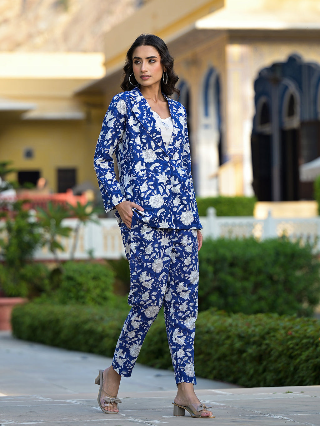 Noe Velarro Blue & White Floral handblock Printed Co-ord Set