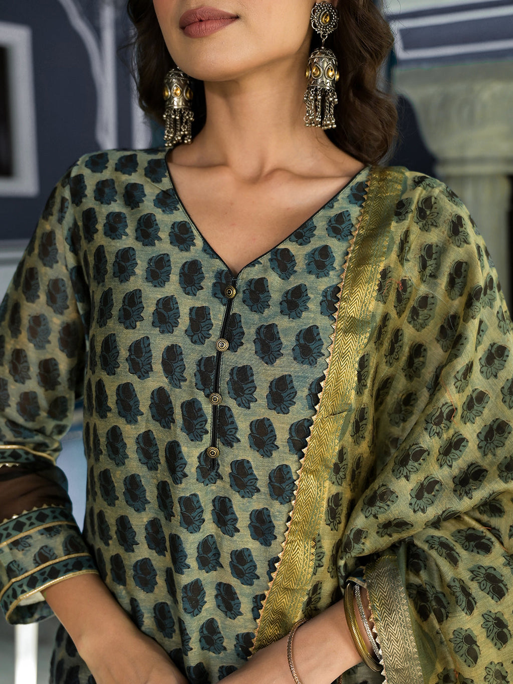 Noe Velarro Green Ethnic Printed Chanderi Silk Kurta Trouser with Dupatta Set