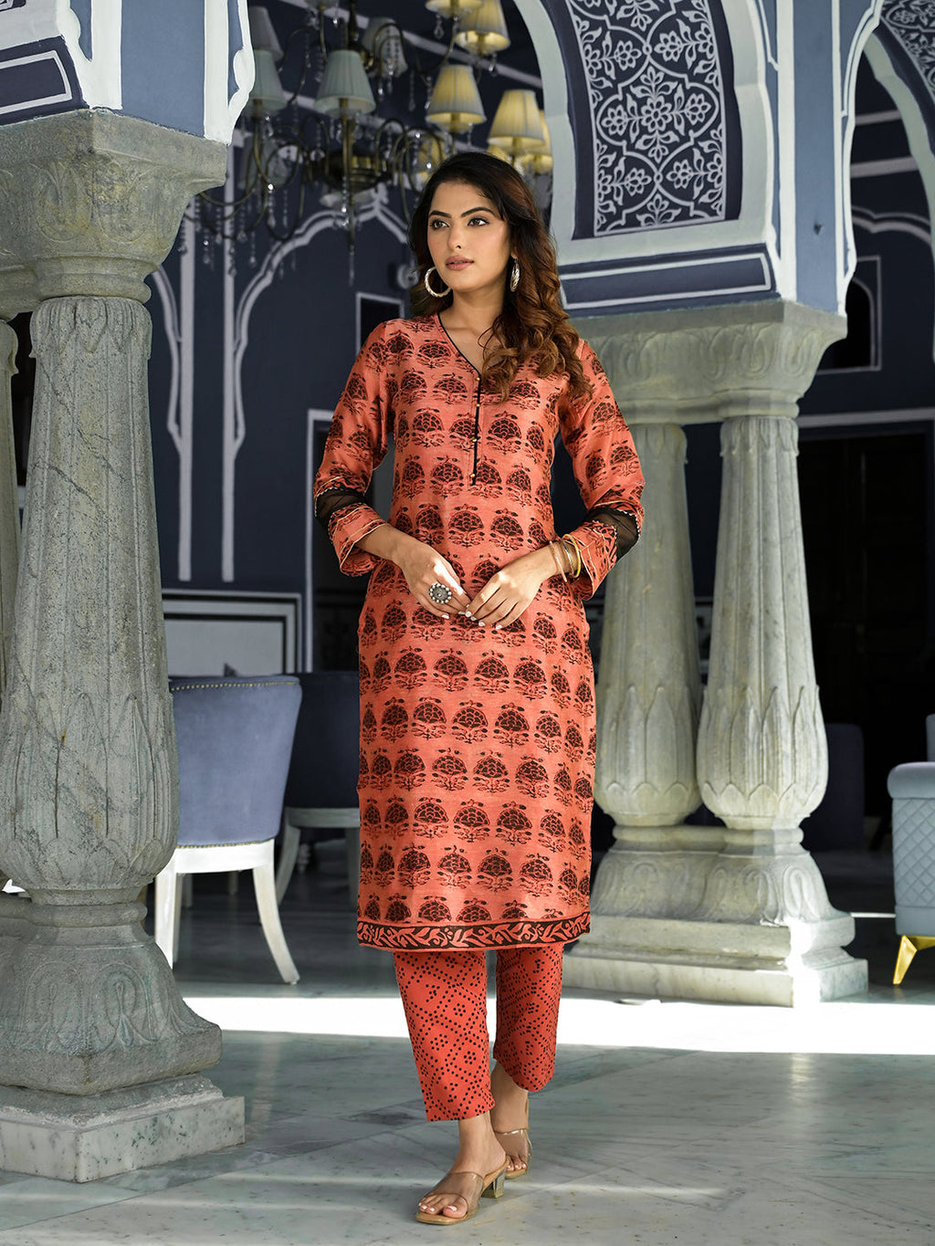 Noe Velarro Maroon Ethnic Printed Chanderi Silk Kurta Set with Maheshwari Silk Dupatta
