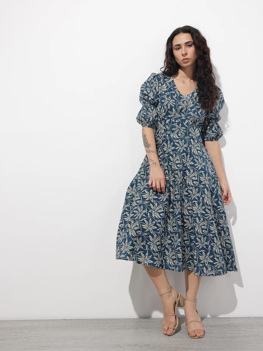 Noe Velarro Blue V-Neck Midi Cotton Dress