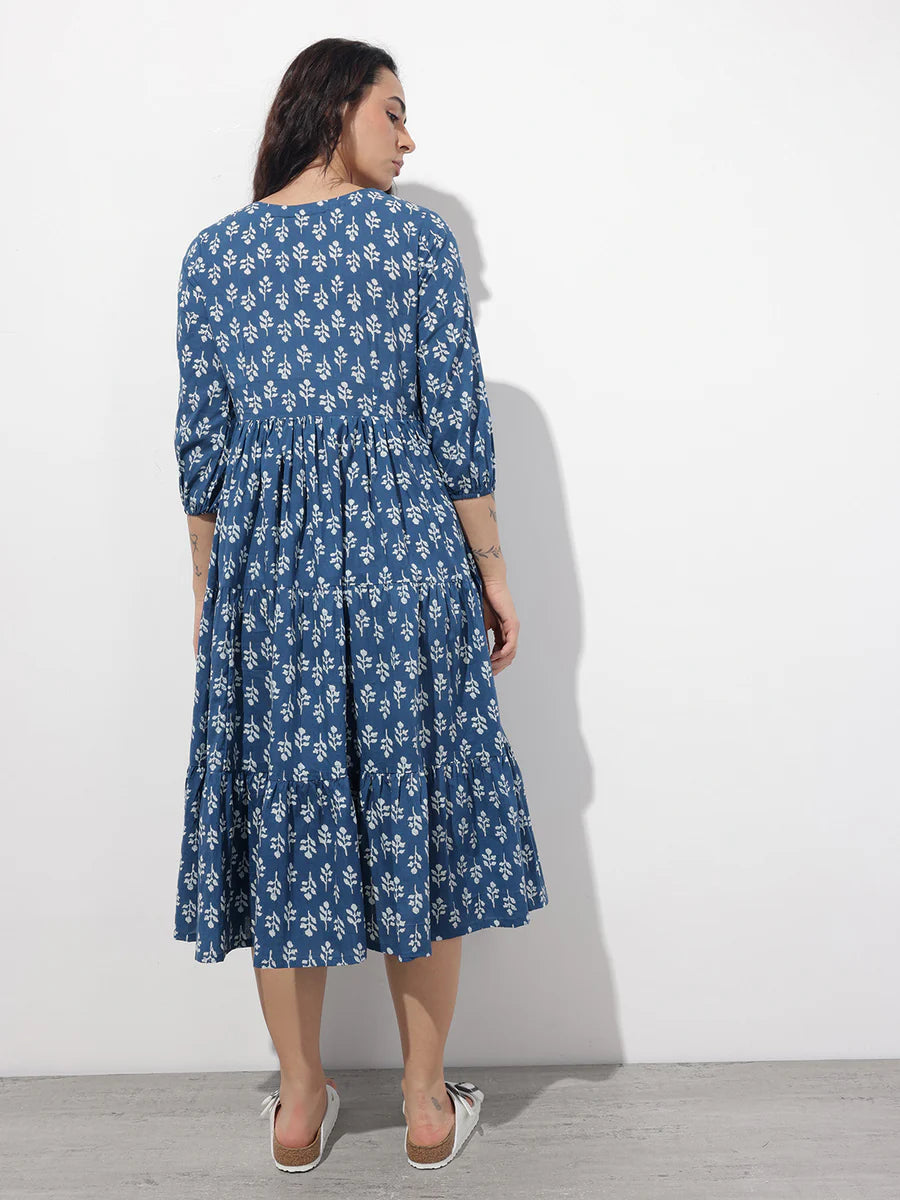 Noe Velarro Indigo Tie-up Neck Flared Cotton Dress