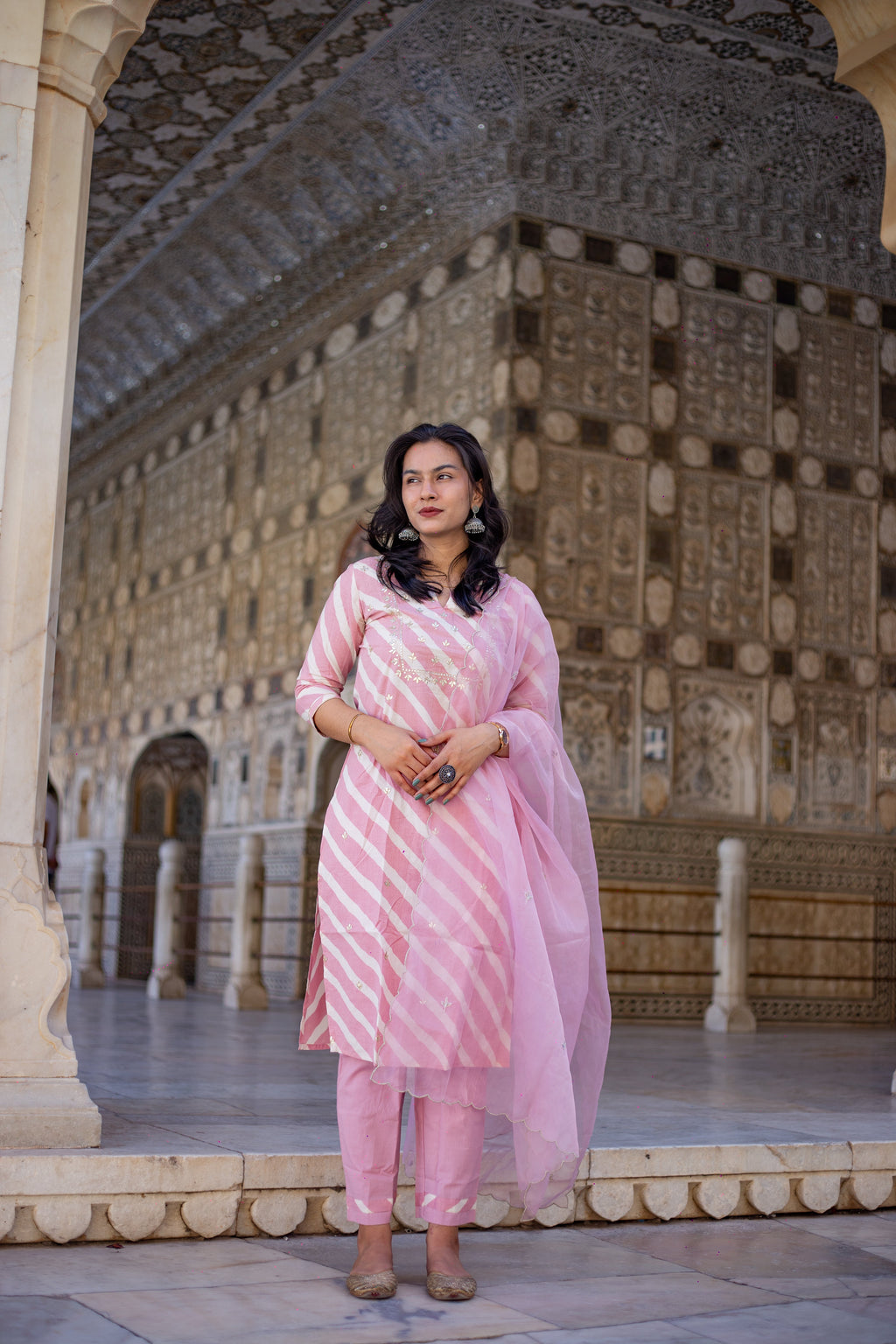 Noe Velarro Light Pink Leheriya Cotton Kurta Pant set With Organza Dupatta