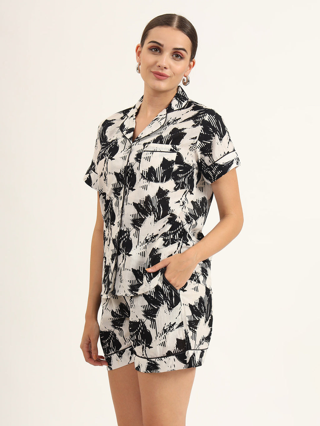 Noe Velarro Black & White Asymetric Print Pure Cotton Regular Night Suit
