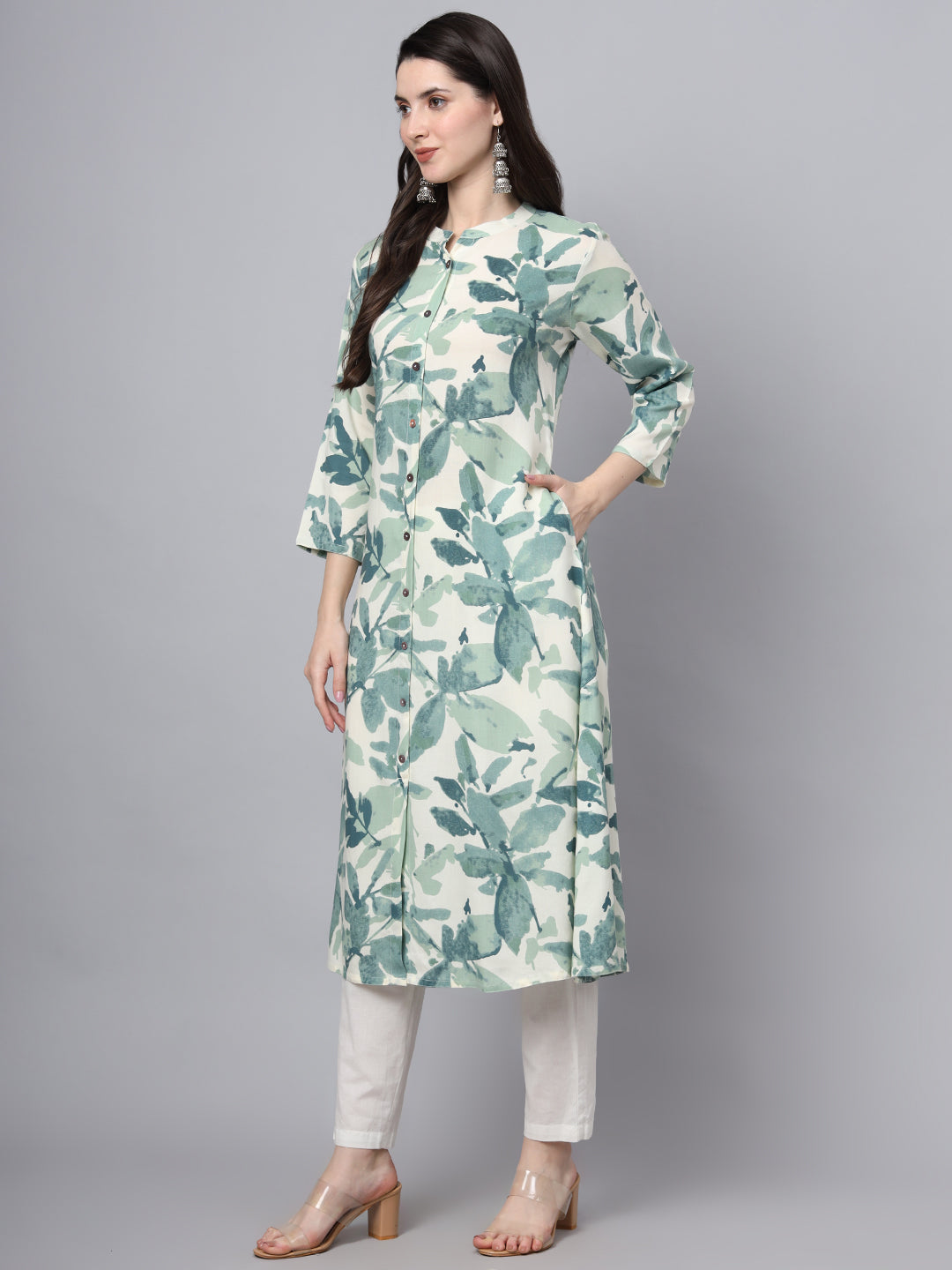 Noe Velarro A-Line White Rayon Kurta