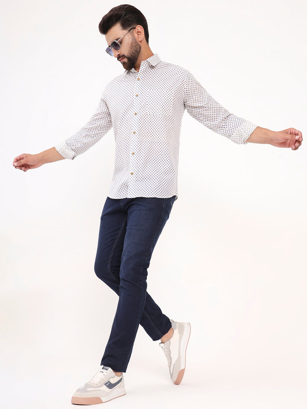 MILLENNIAL MEN White Floral Printed Full Sleeves Shirt