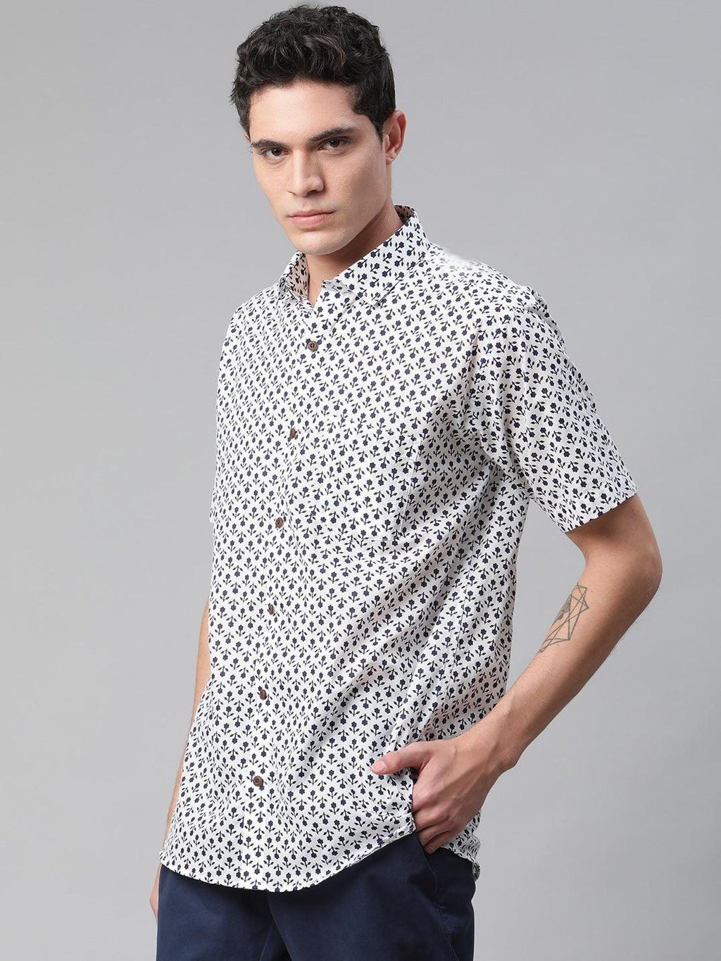 Millennial Men White & Navy Blue  Cotton  Half Sleeve Shirt for Men-MMH0169 - divenaworld.com
