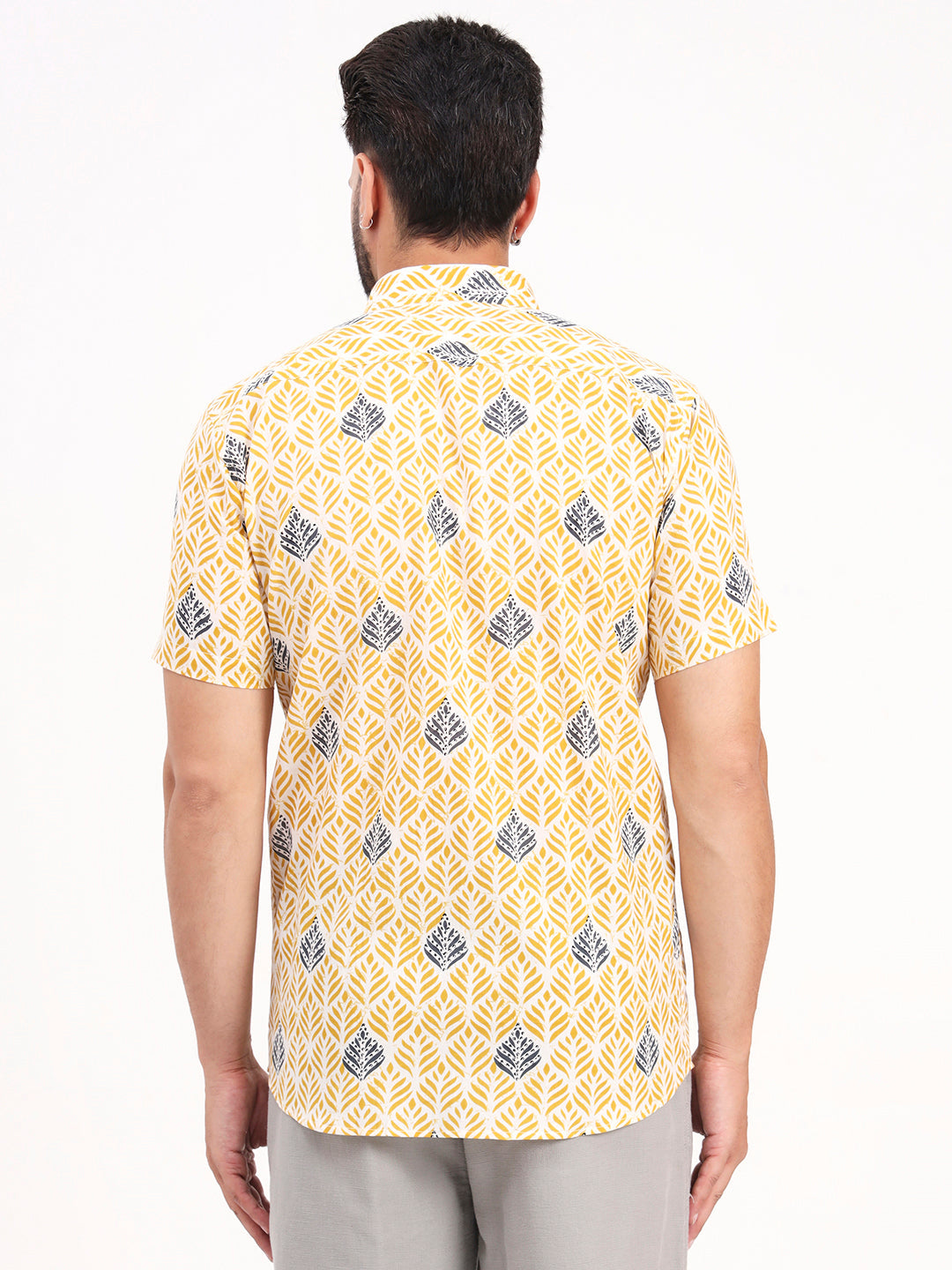 MILLENNIAL MEN Yellow Floral Printed Half Sleeves Shirt