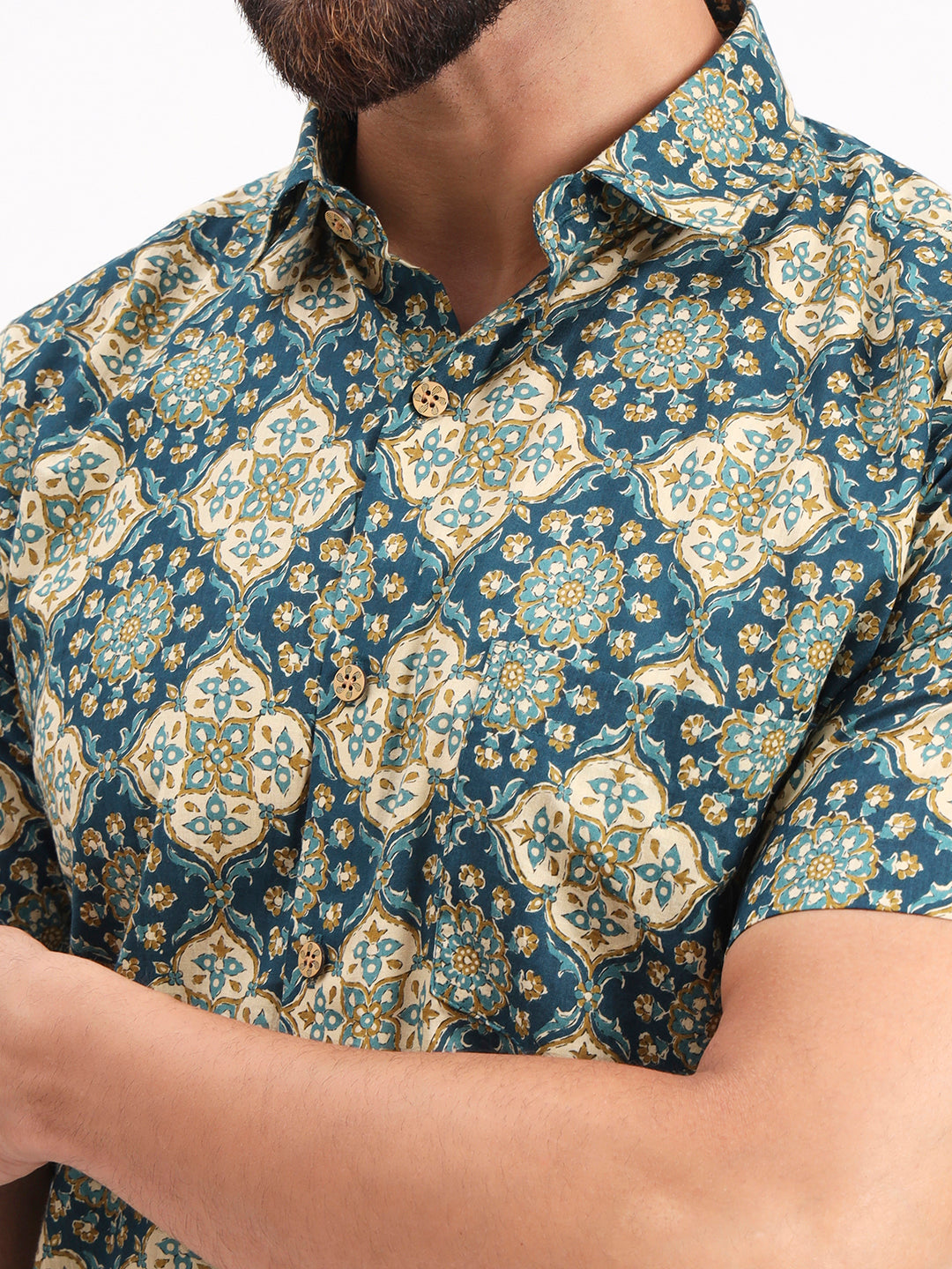 MILLENNIAL MEN Green Floral Printed Half Sleeves Shirt